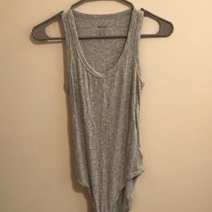 🍋AERIE Grey bodysuit🍋